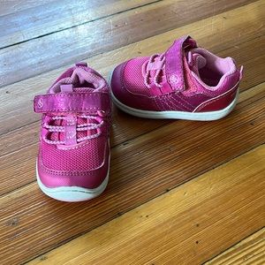 Stride Rite 360 3.5 girls shoes